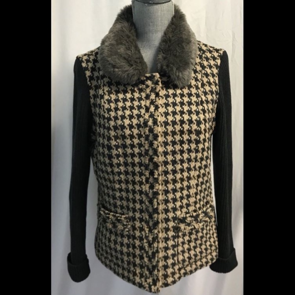 CAbi Mixer Houndstooth Fur Collar Zip Sweater #978